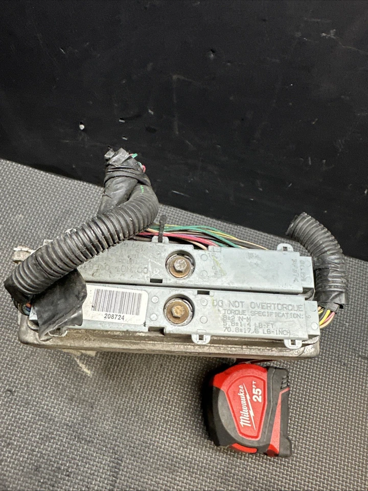 Chevrolet Tahoe V8 2004 5,3 Classic módulo de control electrónico ECM ECU Foto 4 de 4