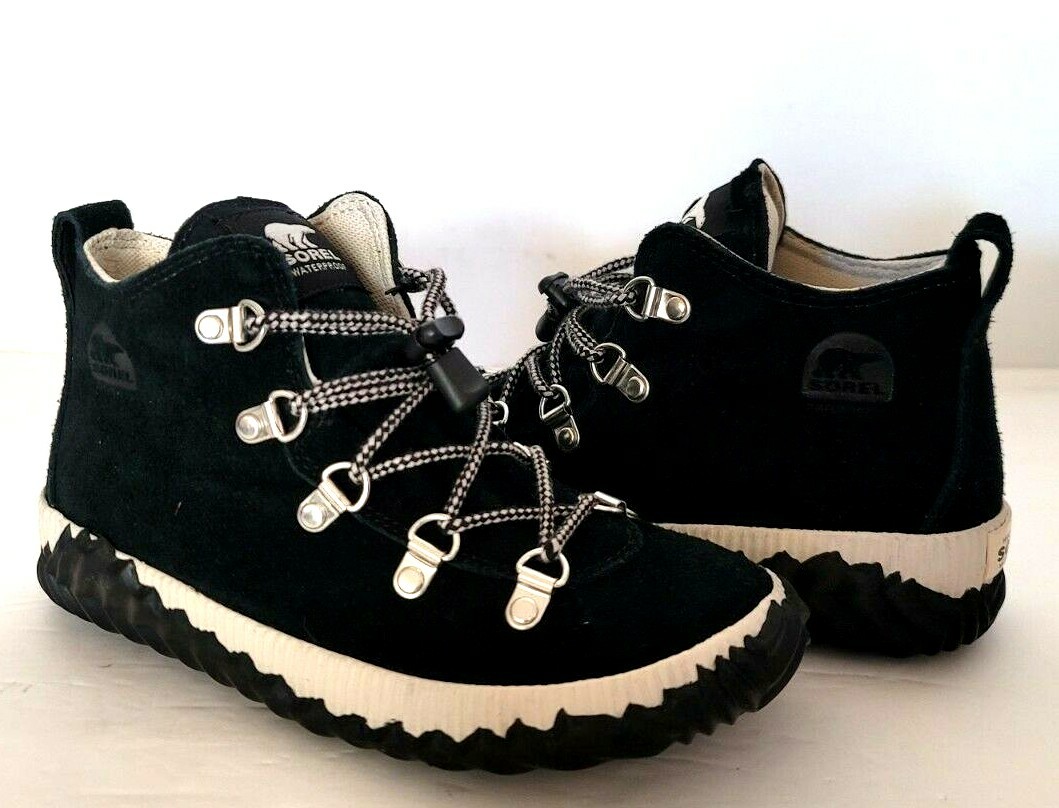 NEW WITH BOX! SOREL YOUTH OUT N ABOUT CONQUEST BLACK WATERPROOF