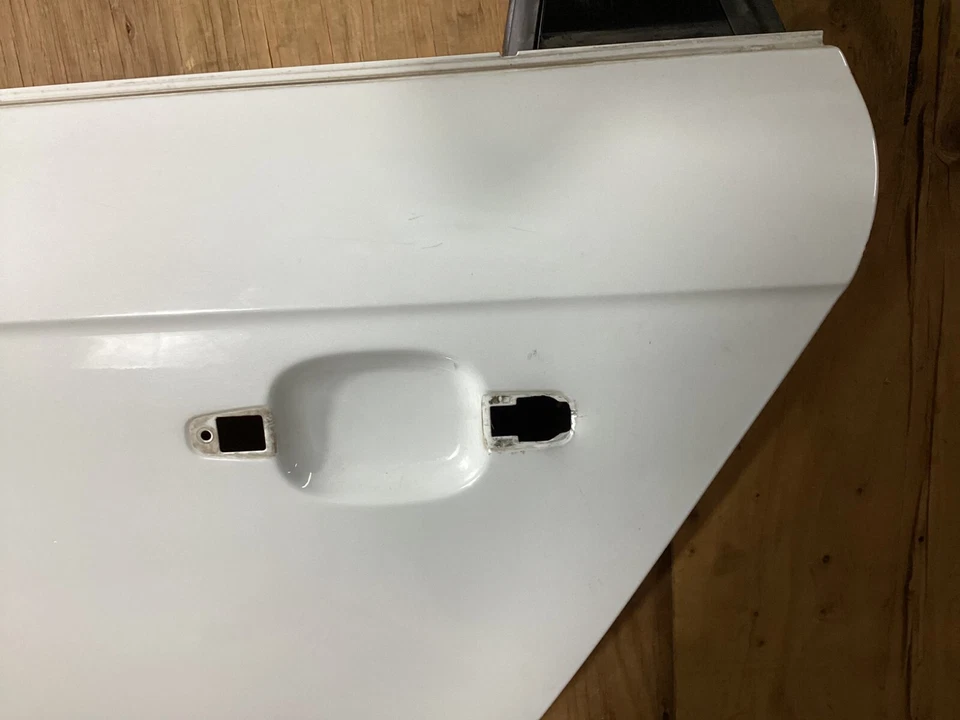 2009-2016 Audi A4 Rear Left Driver Side Door Shell White OEM . Foto 2 de 4