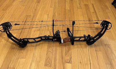PSE Lazer RH 40-50# 39  Black With ABB Strings