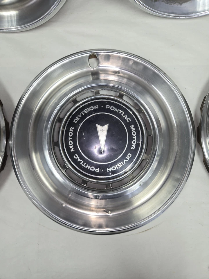 Комплект из 5 колпаков ступицы 1975-76 Pontiac Bonnevile Catalina 15 дюймов нержавеющая сталь изготовитель оборудования - Изображение 3 из 4