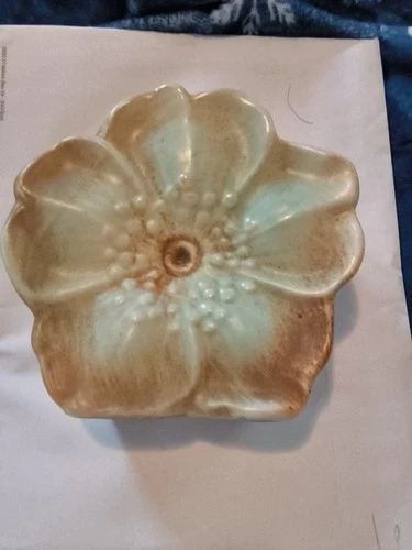 Vintage 1940s McCoy Pottery Green Brown Dogwood Flower Blossom Wall Pocket