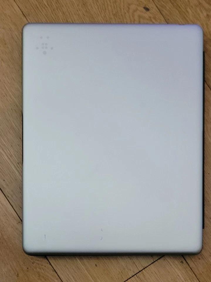 IPAD 2nd, 3rd 4th Gen. Ultimate Keyboard Case Only F5L149-BLK Black Silver - Image 3 of 4