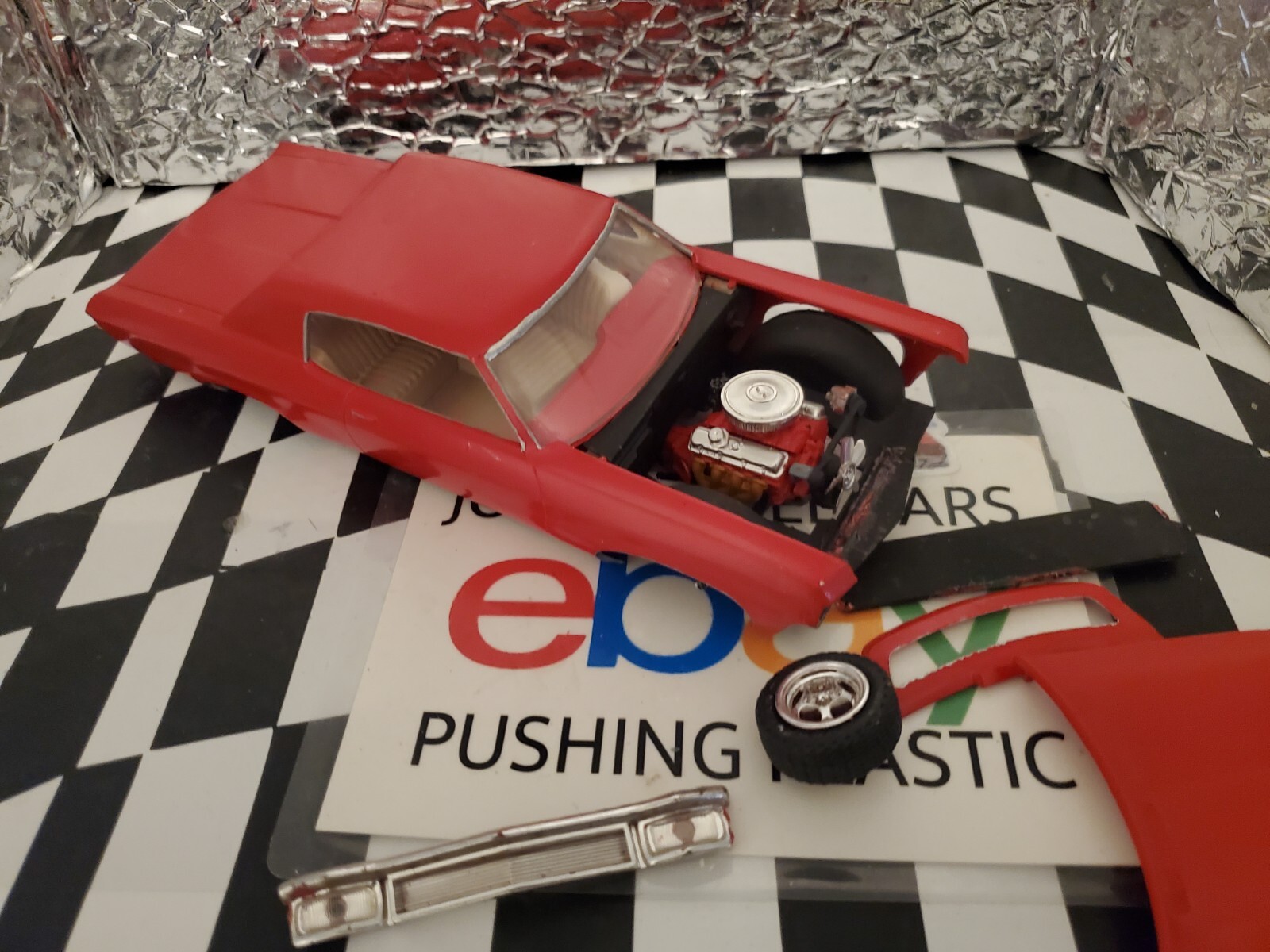 MODEL CAR PARTS AMT 70 CHEVY IMPALA PARTS JUNKYARD PROJECTS DIORAMA