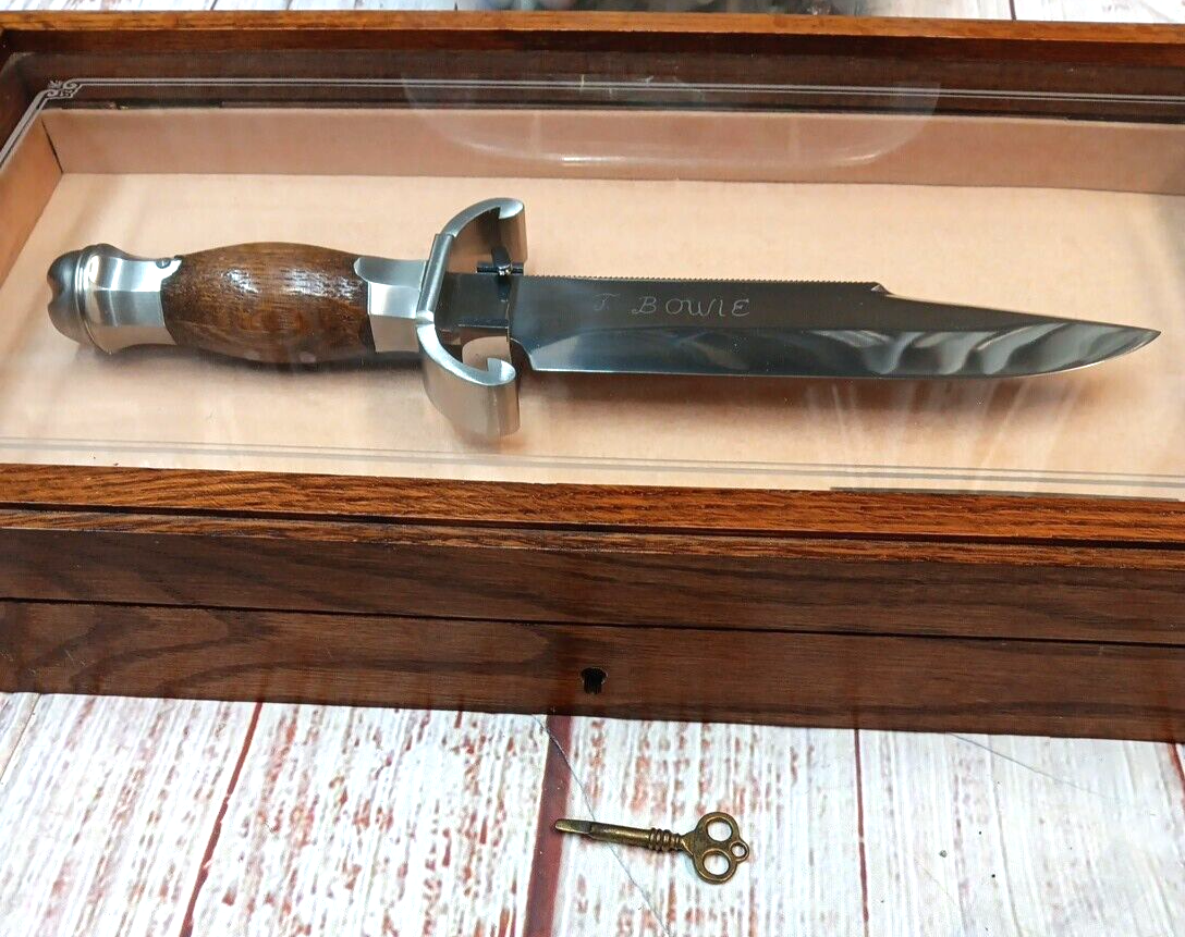 Franklin Mint The Jim Bowie Knife With Wood Display Case Franklin Mint The Jim Bowie Knife With Wood Display Case
