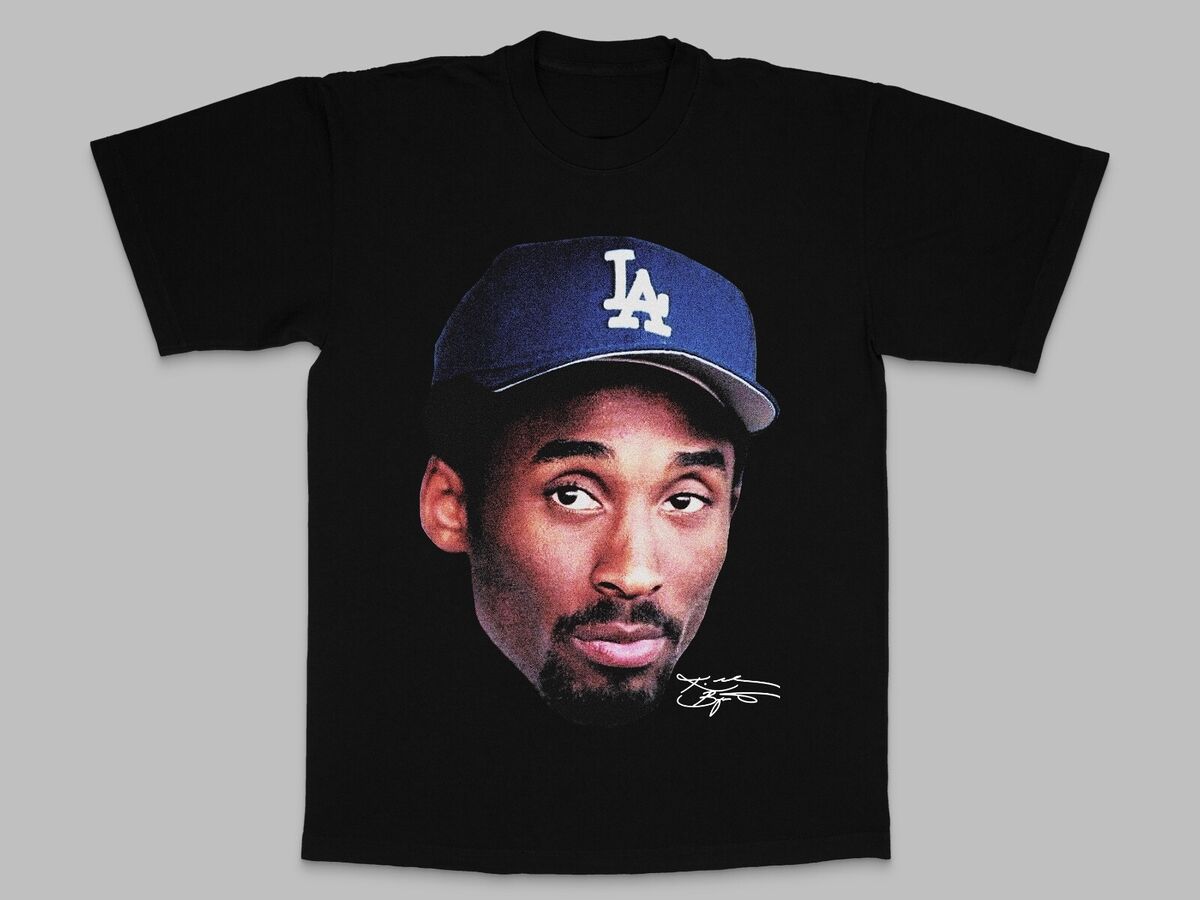 Kobe Bryant LA Dodgers Halftone Vintage Look Tshirt. High Kobe Bryant LA Dodgers Halftone Vintage Look Tshirt. High