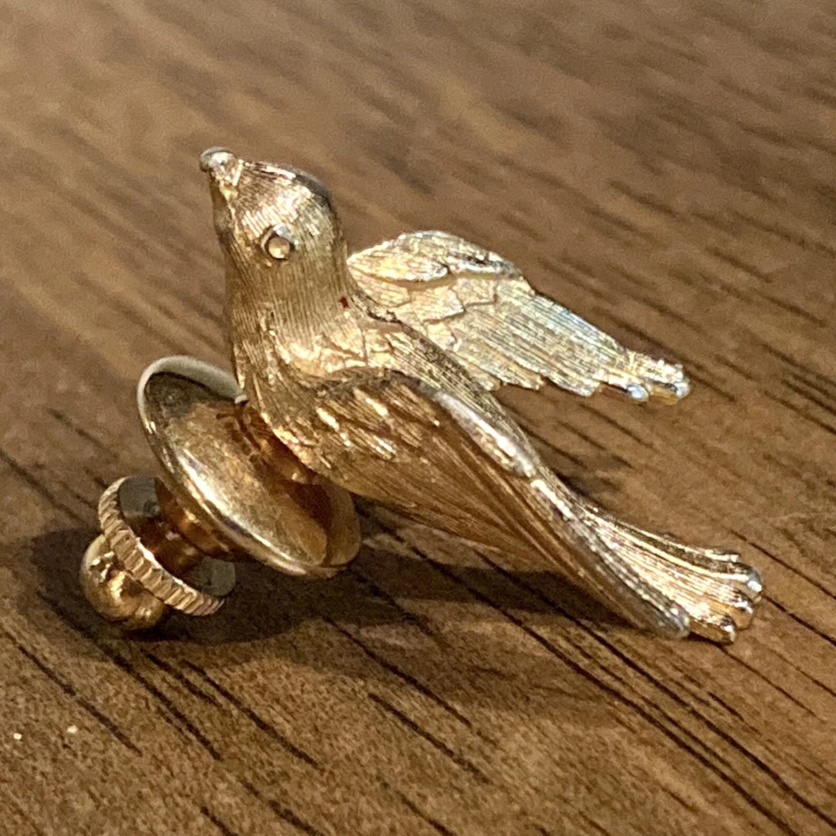 Dove brooch hotsell