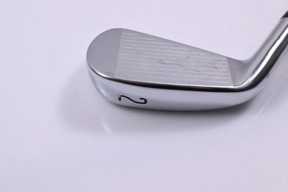 Titleist T200 Utility #2 Iron / 17 Degree / X-Flex Tensei AV RAW White 90 Shaft - Image 3 of 4
