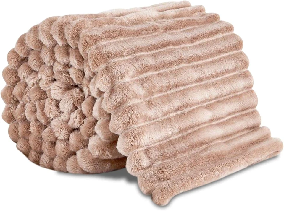 Throw Blanket for Sofas Couch Bed Faux Fur Soft Large Fleece Ribbed Blankets - Image 4 of 4