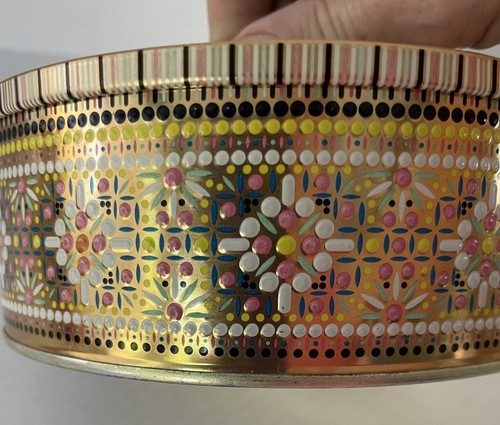 VTG DHAR ENGLAND ROSE FLORAL EMBOSSED MOSAIC METAL DESIGN BISCUIT TIN-CATCHALL - Picture 10 of 16