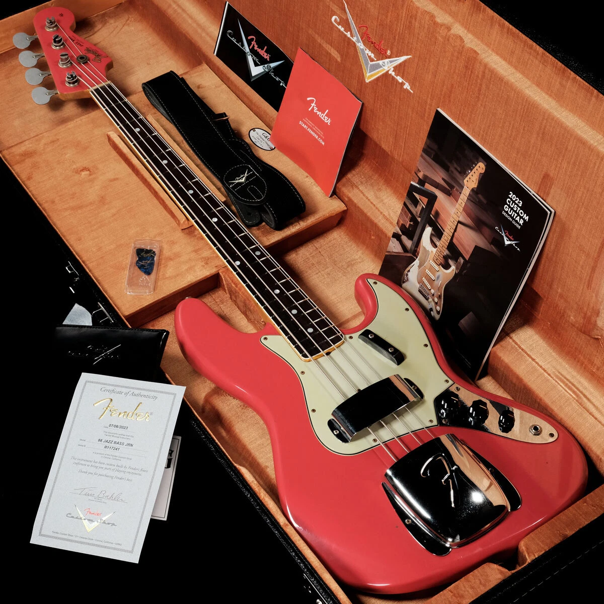 Fender Custom Shop 1966 Jazz Bass Journeyman Relic Fiesta Red Matching Headstock