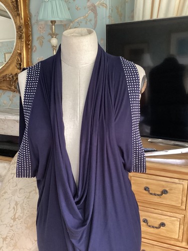 JANE NORMAN SIZE 12 . NAVY BLUE DRAPE TOP . COWL NECKLINE . - Picture 7 of 7
