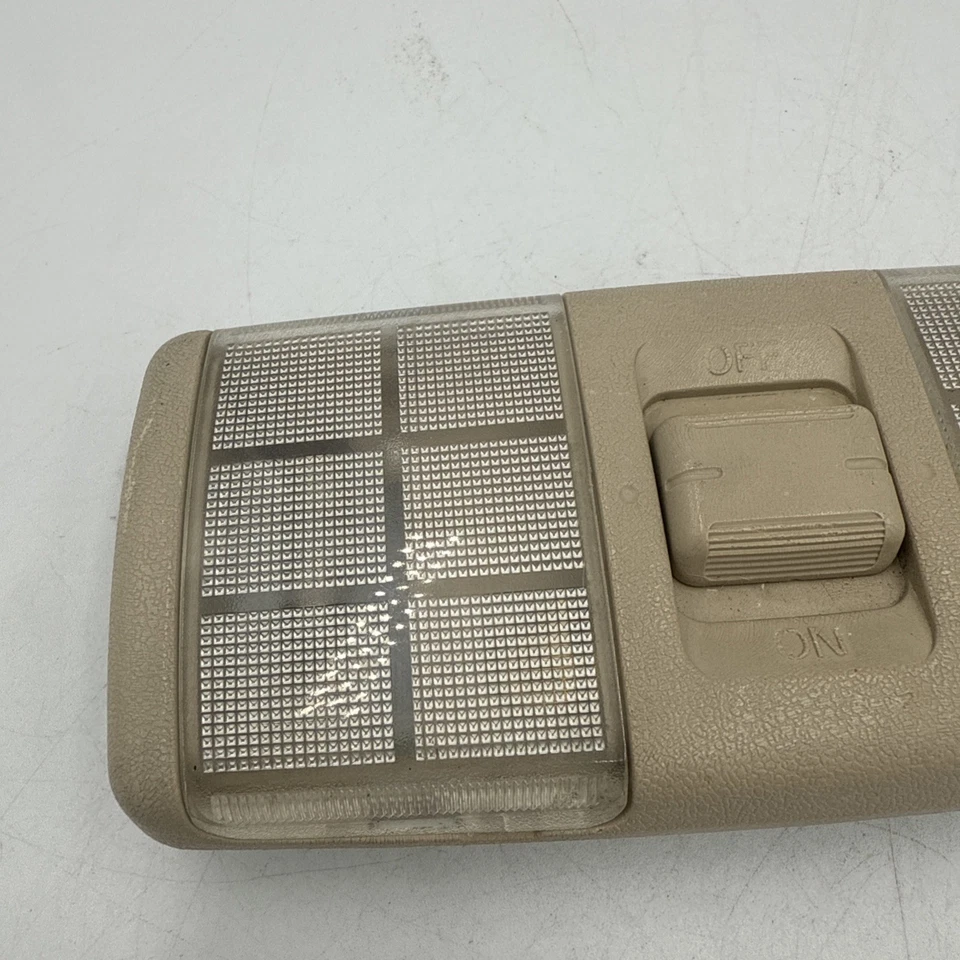 Mitsubishi Montero 1992-2000 OEM interior consola superior domo mapa bronceado claro Foto 4 de 4