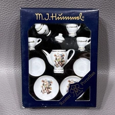 M.J. Hummel 10 Piece Miniature Tea Set Apple Tree Boy