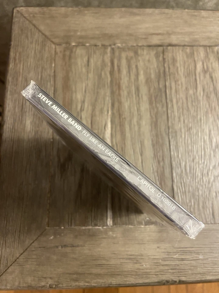 CD MADNESS-CLEAN,MUSIC JUNKIE,HOARDER DIED-STEVE MILLER BAND-FLY LIKE AN EAGLE - Image 3 of 3