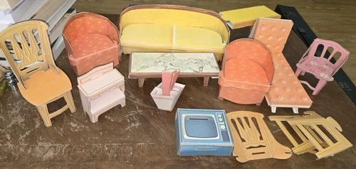 New Listing1962 Vintage Mattel Barbie Fashion Shop Cardboard Furniture Lot W TV SCREENS