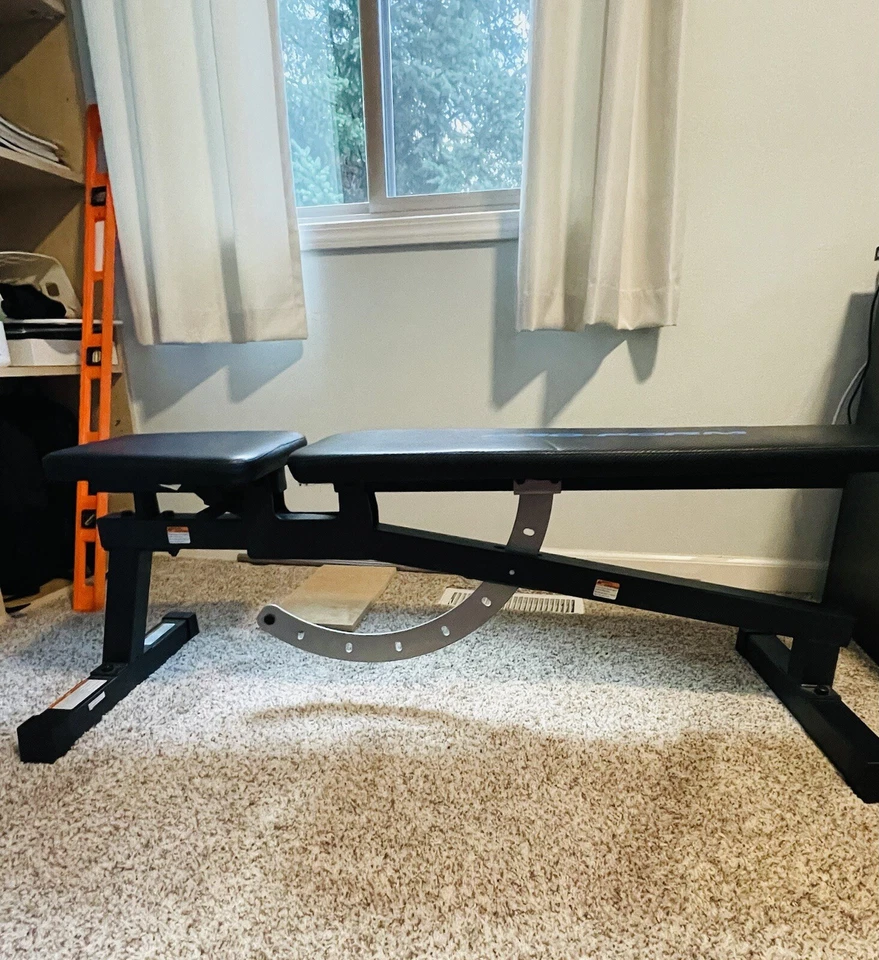 Banco de pesas ajustable PRO-FORM para entrenamiento de fuerza - seminuevo Foto 4 de 4