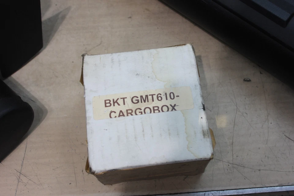 03-25 EXPRESS SAVANA 2500 3500 ESTRIBO ESCALÓN GENUINO OEM NEGRO CONJUNTO 36" NUEVO Foto 4 de 4