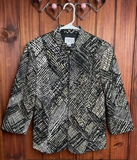 Molly & Max Zippered Black and White Blazer