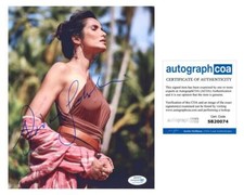 Padma Lakshmi "Top Chef" AUTOGRAPH Signed 8x10 Photo ACOA