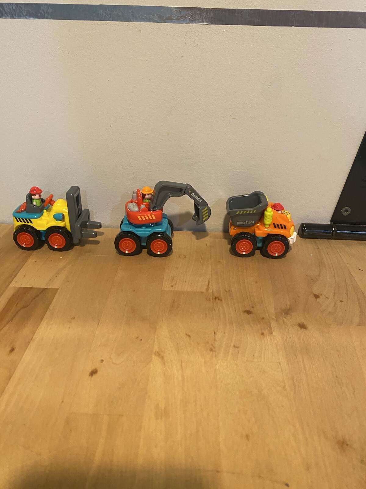Picture 1 of 4