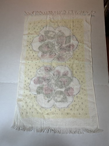 VINTAGE Strawberries Yellow Kitchen Towel - Picture 5 of 6