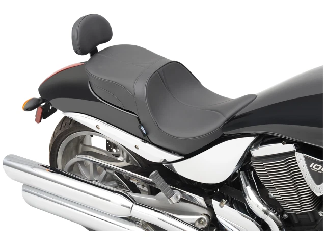 Asiento de bajo perfil Drag Specialties con respaldo de pasajero Victory Hammer 2006-2017 Foto 2 de 4