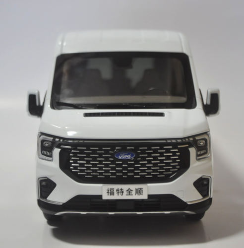 Modellino furgone JMC Ford Transit 2024 colore bianco 1/18 - Foto 5 di 8