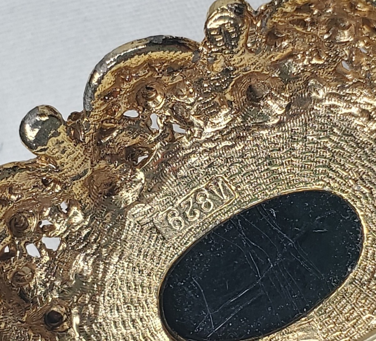 Vintage Sphinx Gold Tone Black Rhinestone Brooch Ornate Vintage Sphinx Gold Tone Black Rhinestone Brooch Ornate