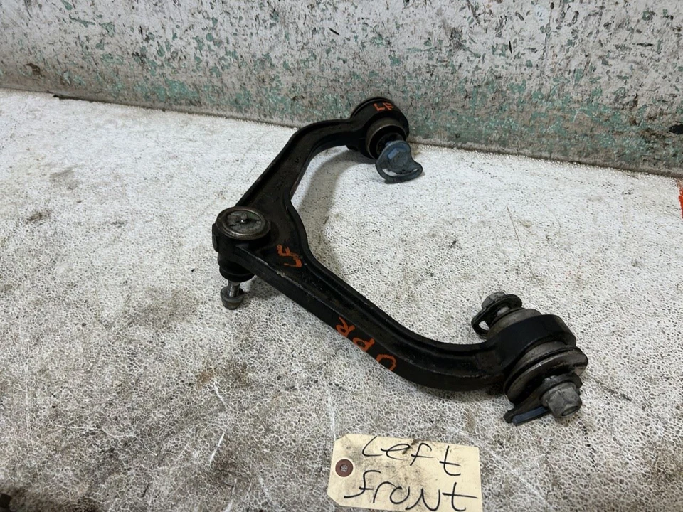 Brazo de control superior delantero del lado del conductor o del pasajero GMC SIERRA250 2024 FABRICANTE DE EQUIPOS ORIGINALES Foto 2 de 3