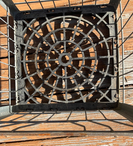 VINTAGE Milk Crate Steel Wire with Plastic Bottom - Picture 3 of 9