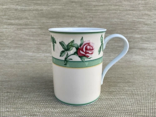Wedgwood English Cottage Collection ’Rose’ Mug