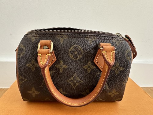 Authentic LOUIS VUITTON Monogram Canvas Speedy Nano - Picture 9 of 20