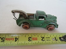 VINTAGE ARCADE Cast Iron Vehicle TRUCK TOW WRECKER 4 1/2 INCH GREEN