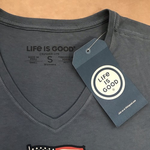 NWT Life Is Good 100% Cotton I Like It Here American Flag Patriotic Tee V Neck S - Picture 3 of 6