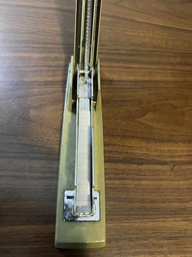 Green Swingline Stapler 94-41 Made in USA New York Metal Vintage - Picture 12 of 12