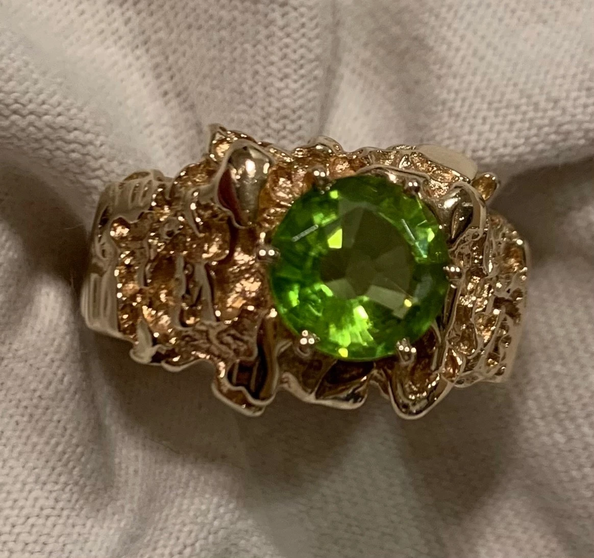 Le Vian Peridot Ring 1 ct tw Diamonds 14K Honey Gold