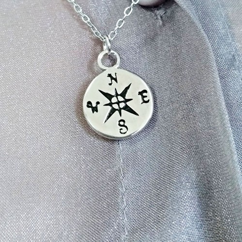 3 Pcs Compass Necklace Miss Travel Chic Jewelry Creative Pendant - Picture 3 of 12