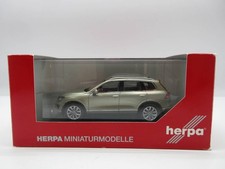 1/43 Volkswagen 2ndgeneration Touareg late model beige metallic Collectables 17+