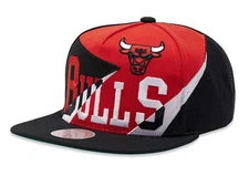 MENS MITCHELL & NESS NBA MULTIPLY SNAPBACK BULLS - RED