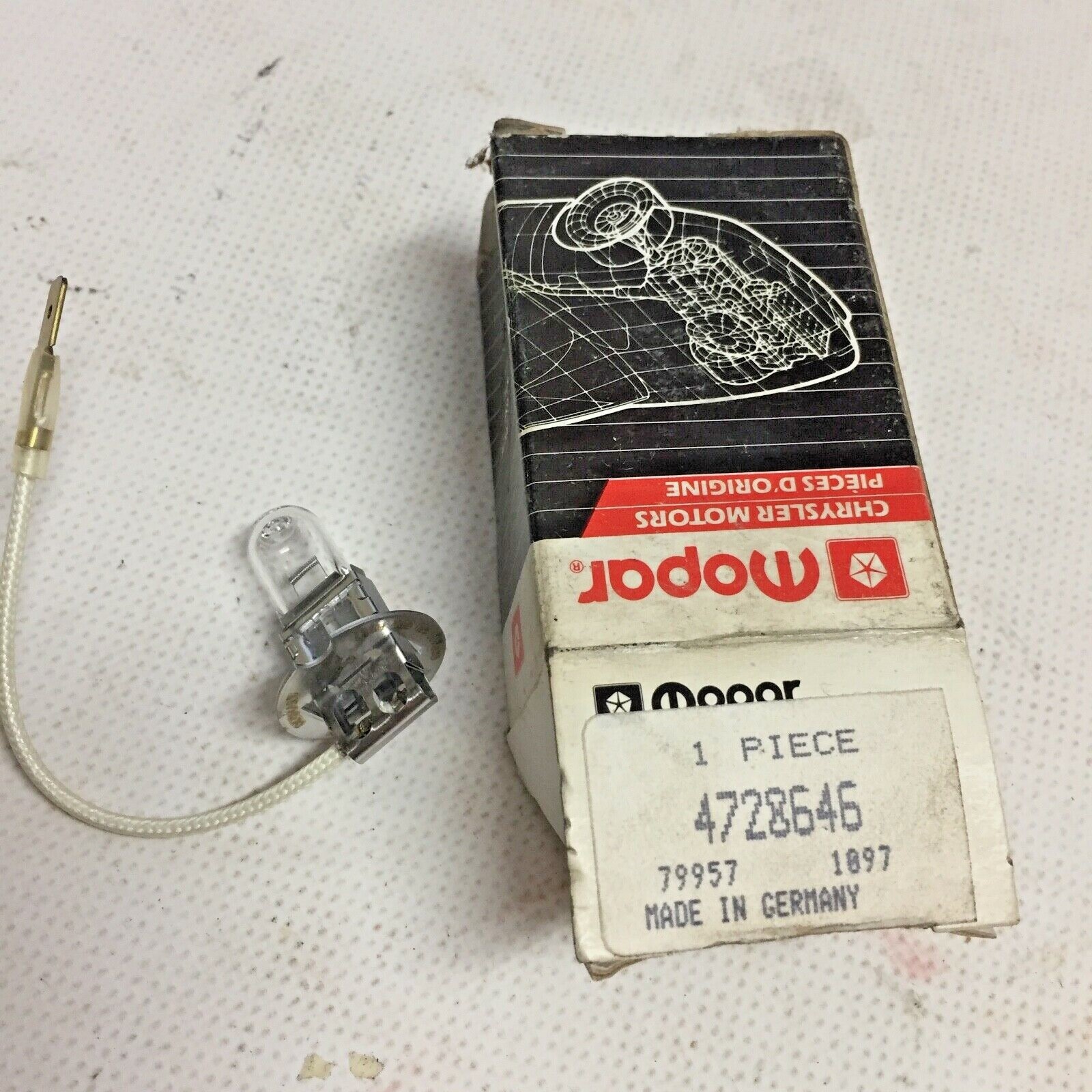 Mopar 4728646 H3 Fog Lamp Quartz Halogen Bulb OSRAM Germany 55w 