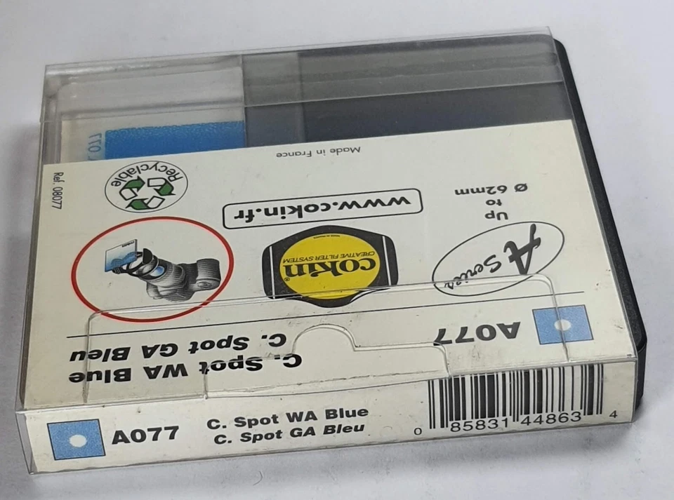COKIN CREATIVE FILTER A SERIES SYSTEM A077 Center Spot Wide Angle Blue Filter - Image 3 of 4