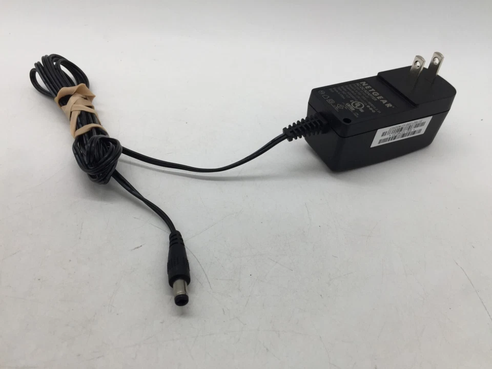 NETGEAR 16 Port 10/100 Mbps Switch FS116 w/ Power Supply FREE S/H - Image 2 of 4