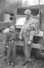 WW2 Picture Photo US Military police with a German young Soldier boy Jeep 3881