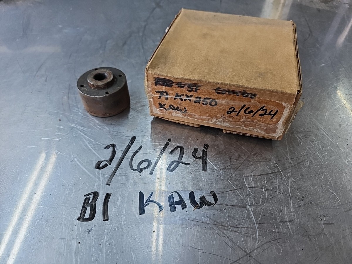 kaito.t-1113です！ 1979 79 KAWASAKI KX 250 FLYWHEEL ROTOR MAGNETO MR2393 | eBay
