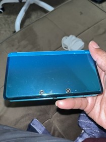 Nintendo 3DS Aqua Blue Handheld Handheld Console System CTR-001 Tested w Charger