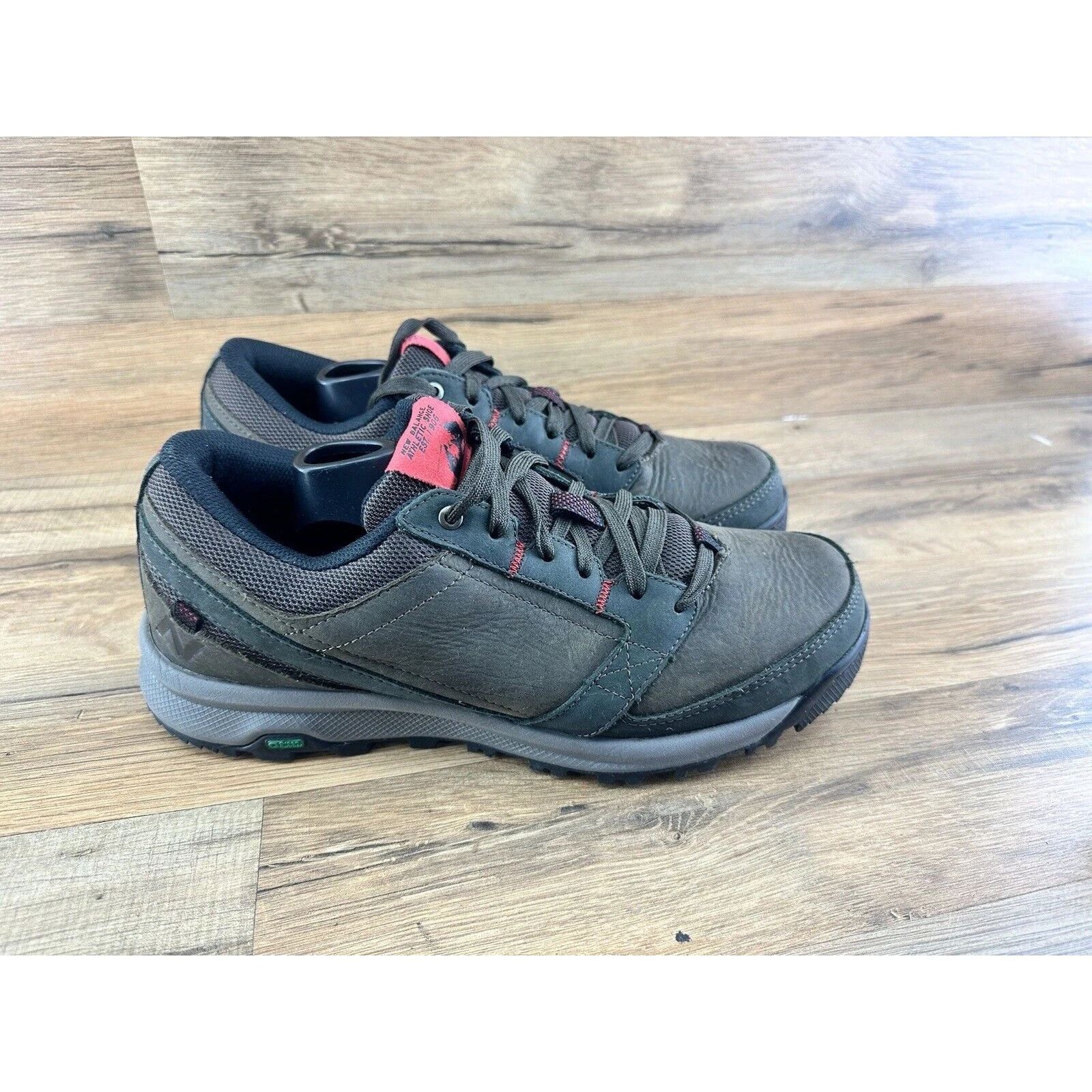 Scarpe New Balance taglia 10D uomo 910 sneaker pelle marrone casual outdoor attive