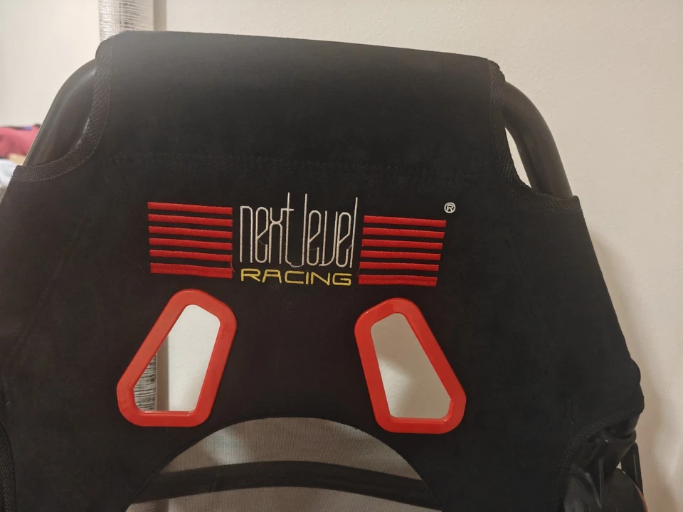 Simulatore di guida PlayStation 5 Next Level + Logitech G923 - Immagine 2 di 4