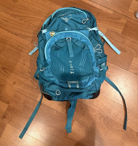 Osprey Eja 34 34L Blue Hiking Backpack Daypack, Zip Closure, Not Treated