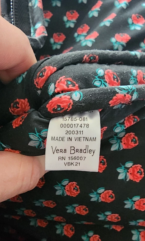 Funda para portátil Vera Bradley clásica negra acolchada microfibra 15785-081 14" Foto 4 de 4